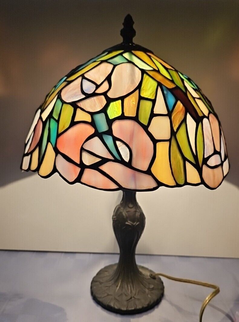 Tiffany Style Stained Leaded Glass Floral Motif Side Table Lamp 15\