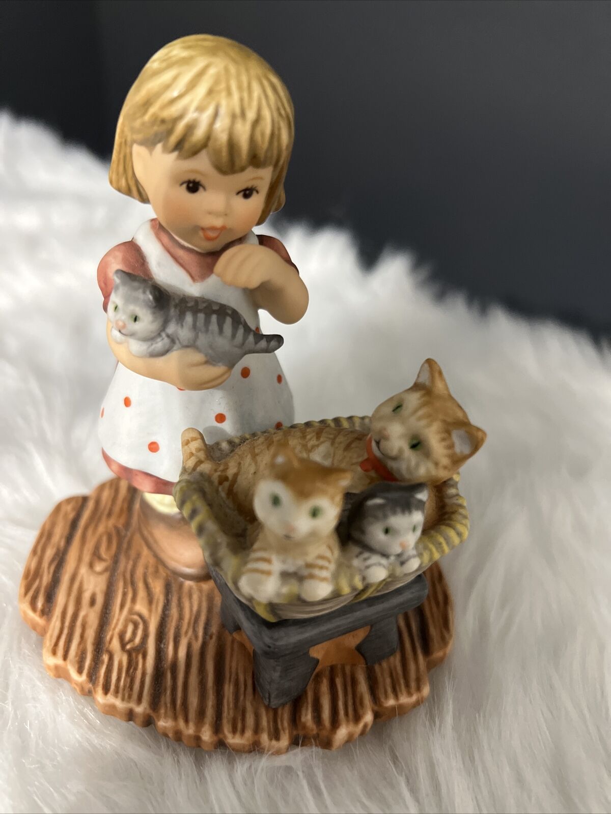 Vintage Goebel 'New Arrivals' Figurine, Girl with Kittens, Berta Hummel, 1999