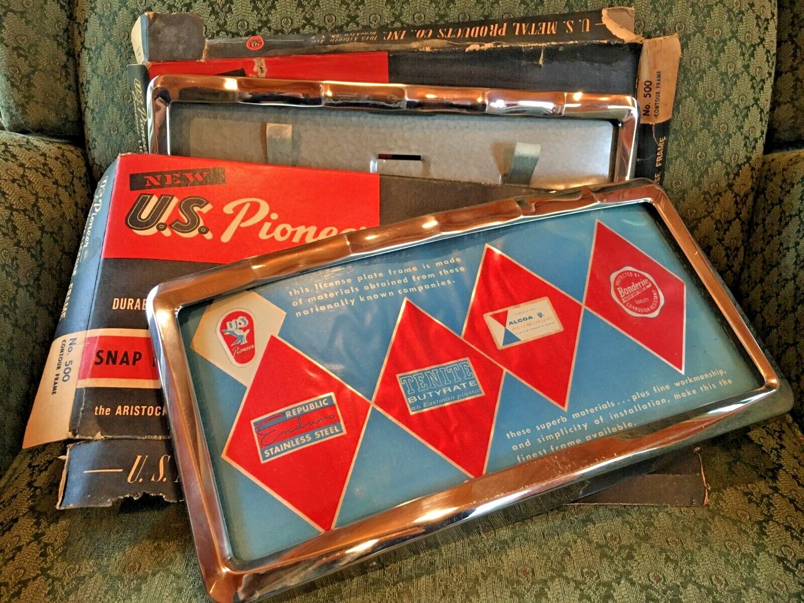 Vintage Pair Original 1950s Chrome License Plate Frames US PIONEER #500 With Box