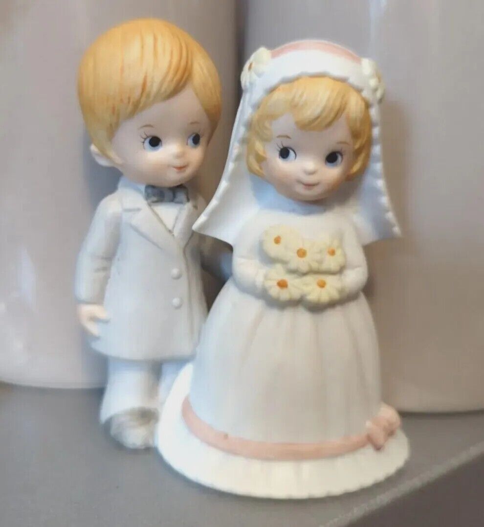 Lefton Bride & Groom Porcelain Couple Figurine Christopher Collection Wedding 