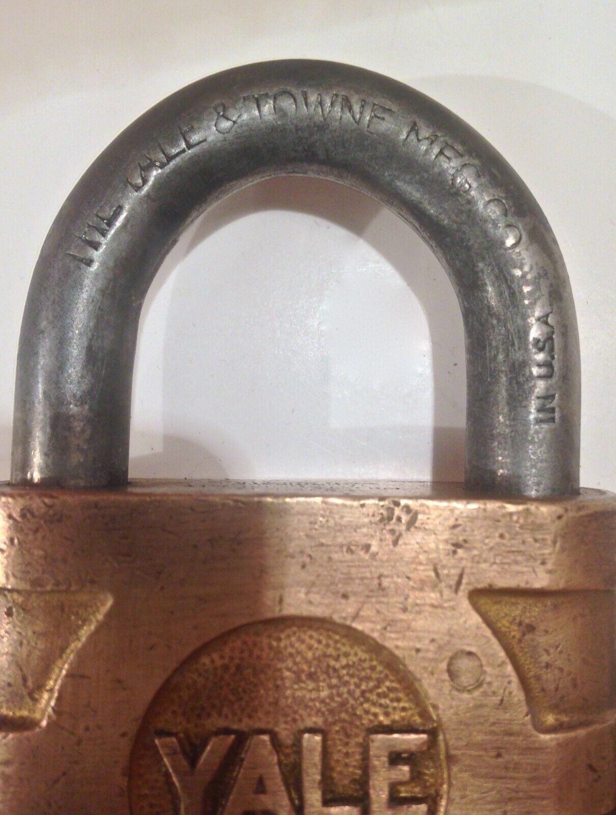 Vintage Yale & Towne Brass Padlock W/ Three Working Keys Nice Lock