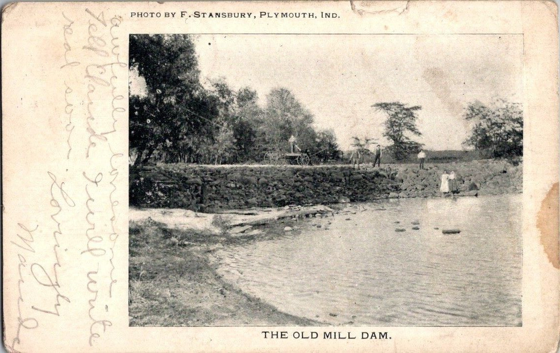 1910. OLD MILL DAM, PLYMOUTH, IND. POSTCARD. EE15