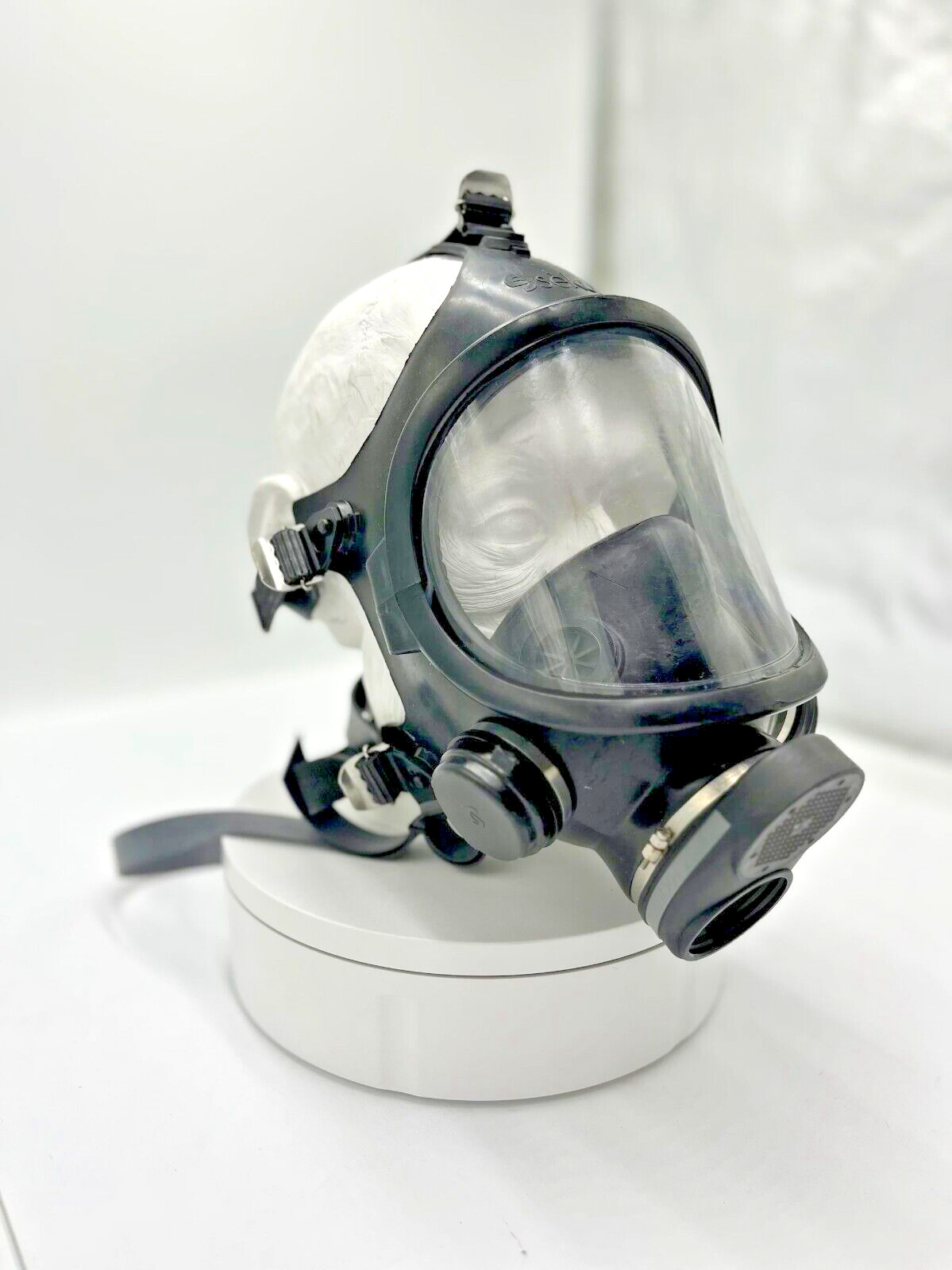Italian Military Police Gas Mask  NBC takes 40mm Filters like Israeli MP5 Italy