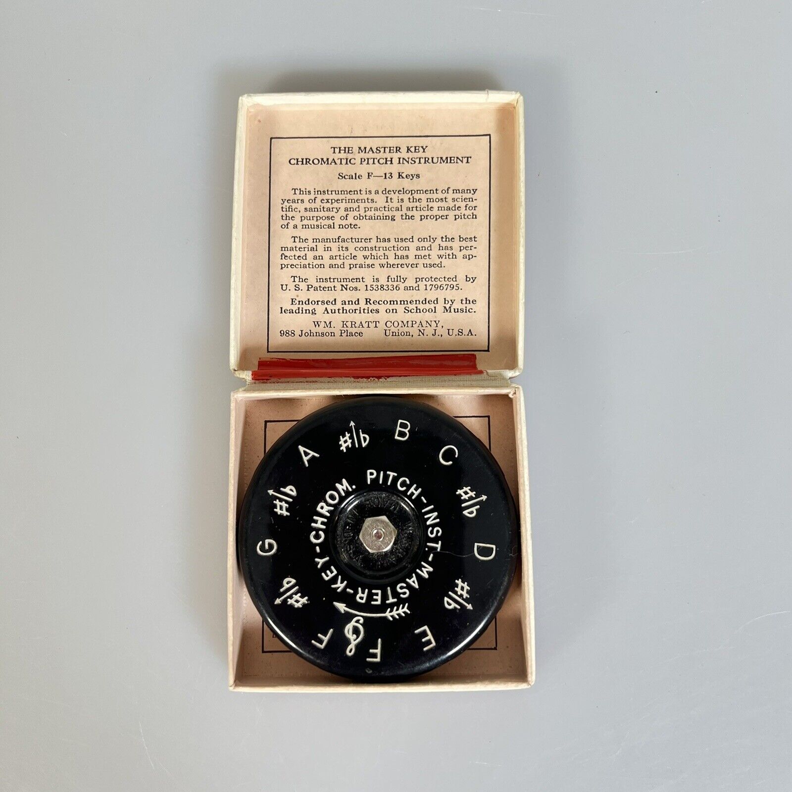 Vtg Chromatic Pitch Pipe Instrument by Wm Kratt Co in Original Box Master Key