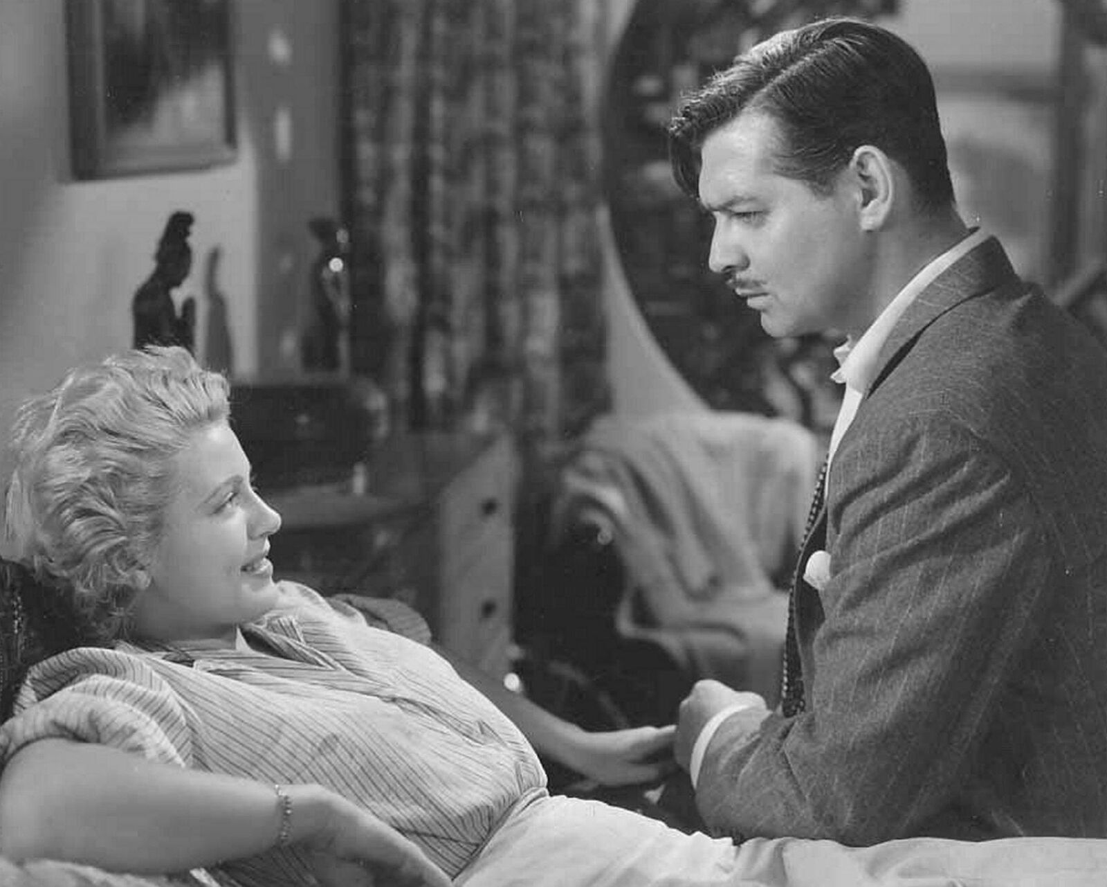 1942 LANA TURNER & CLARK GABLE in SOMEWHERE I'LL FIND YOU Photo (204-M)