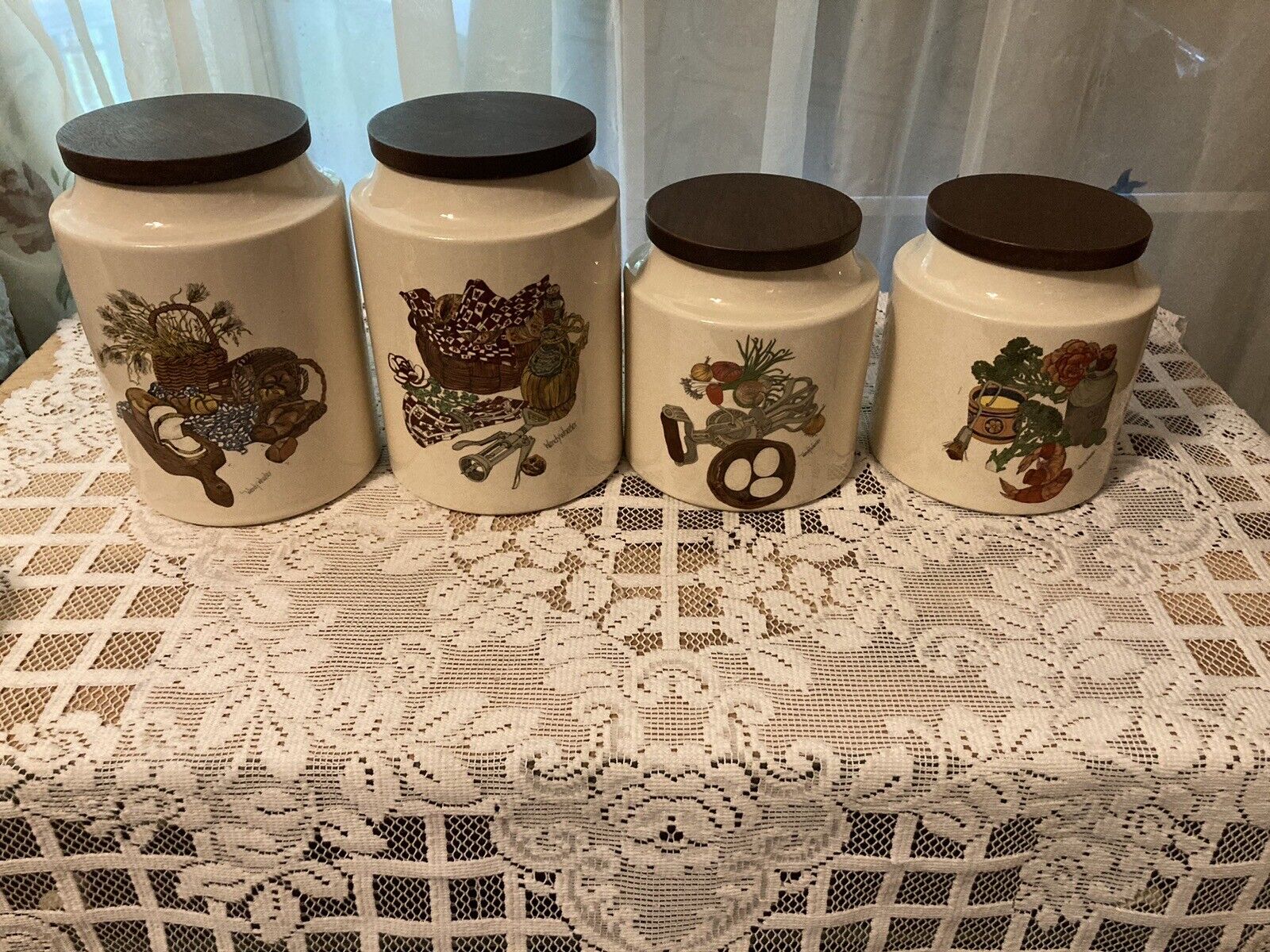 Vtg Hyalyn Pottery Wendy Wheeler Cookie Jar/Food Canister With Wood Lid Set 4
