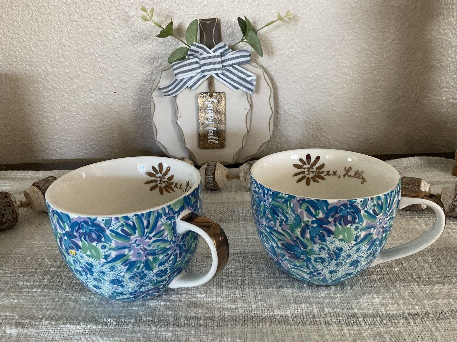 Lilly Pulitzer Set Of 2 Blue Floral Gold Trim