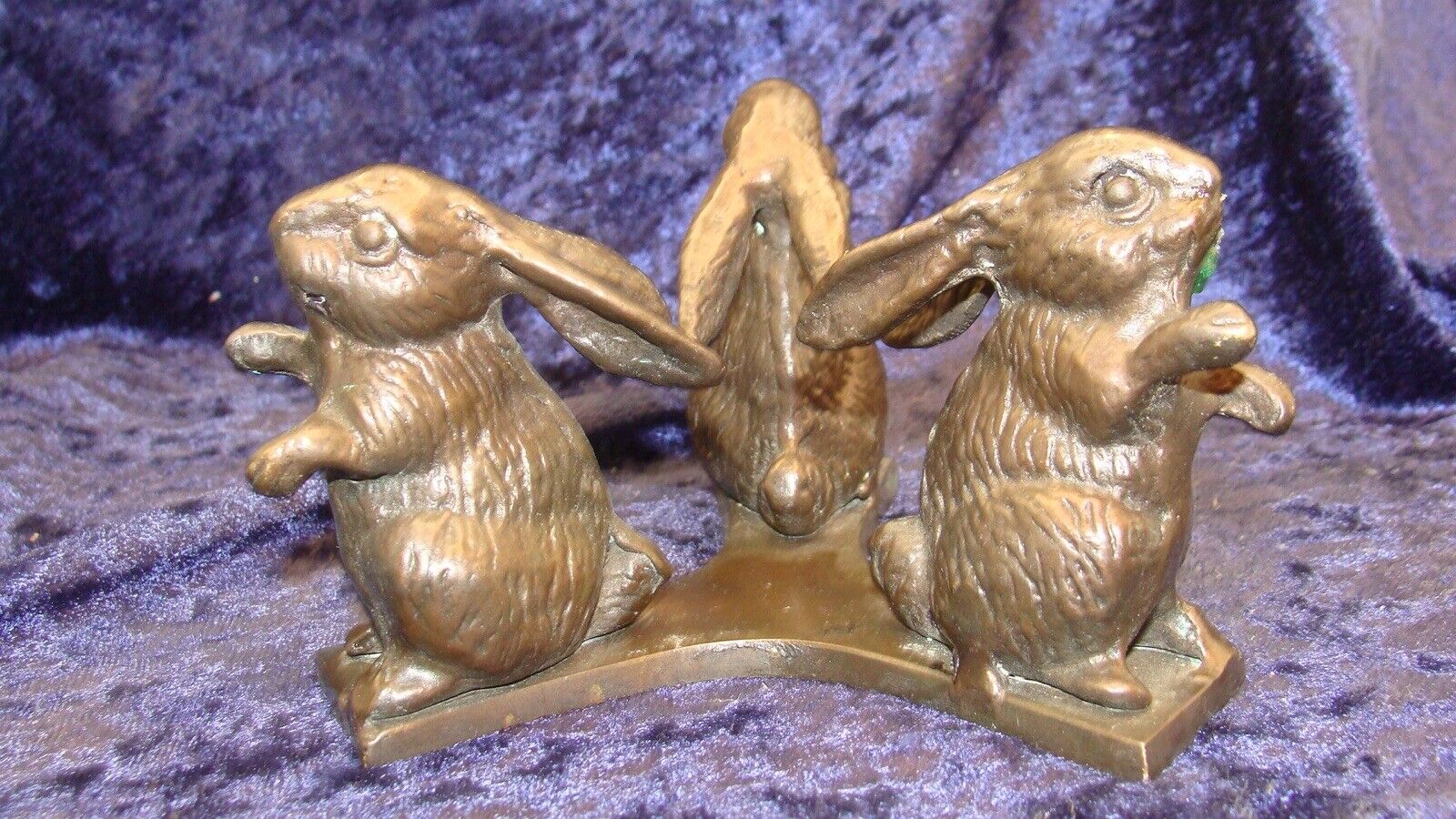 BUNNIES PAPERWEIGHT or FIGURINE ~ 2.75”x4” ~ Bronze ~ Great Condition ~