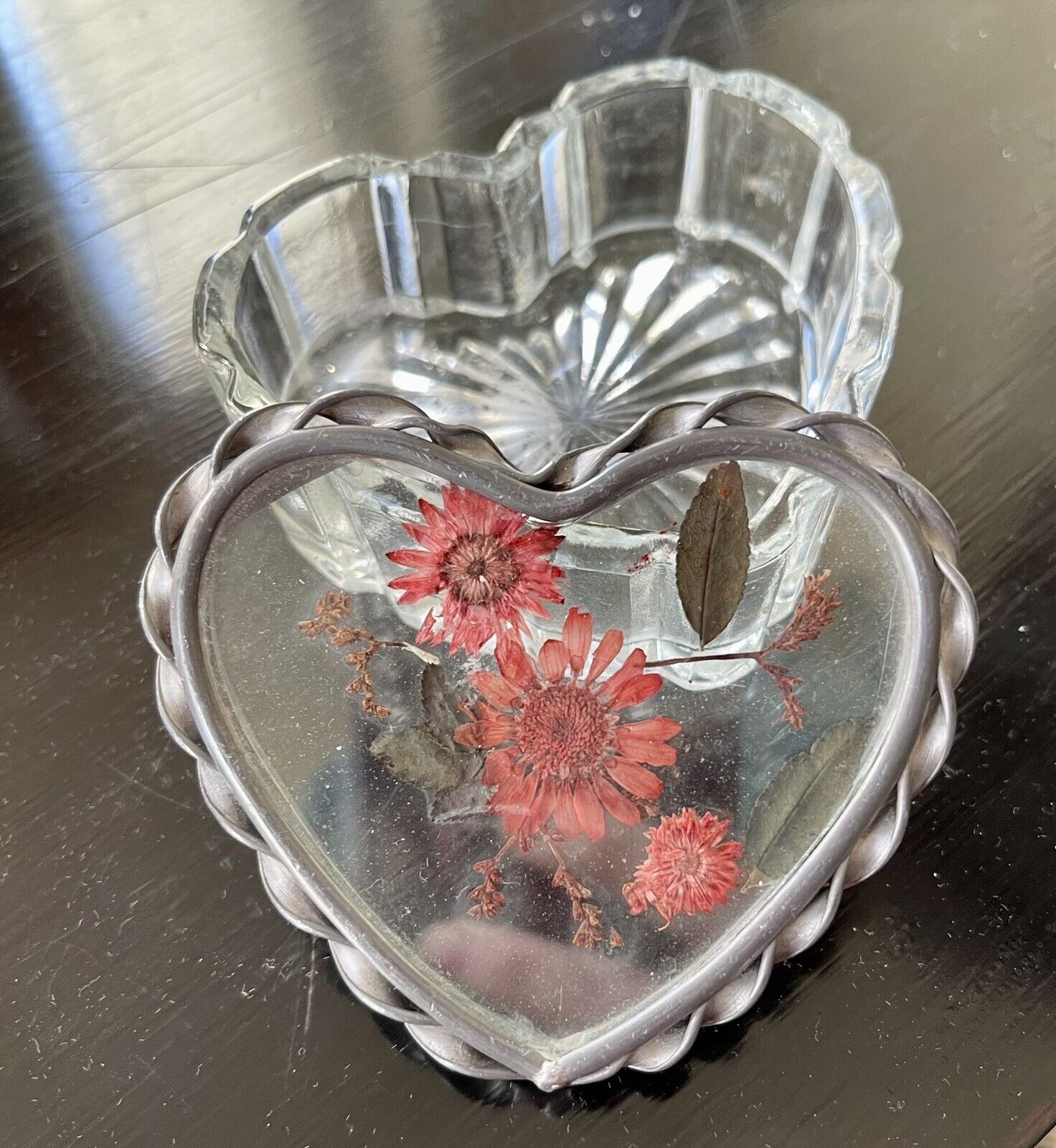 Vntg Heart-Shaped Glass Candle Holder Trinket Dish Pressed Flower Lid Boho Chic