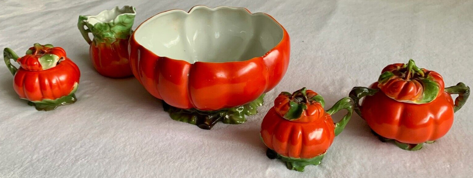 Antique Royal Bayreuth Tomato Porcelain Salad Set and Unmarked Sauce Jar 1902-29