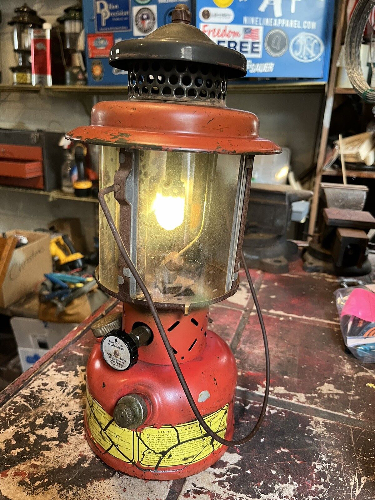Military COLEMAN leaded gas US  lantern Working 1969