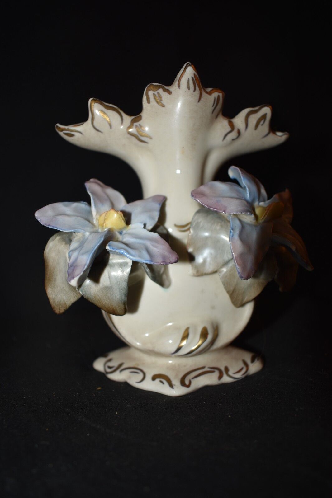 VASE, ANTIQUE PORCELAIN HAND PAINTED 3-d floral vase