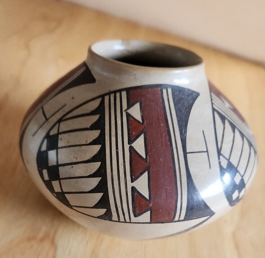 Vintage Mata Ortiz Pottery Signed By Founding Member UNCLE FELIX ORTIZ 