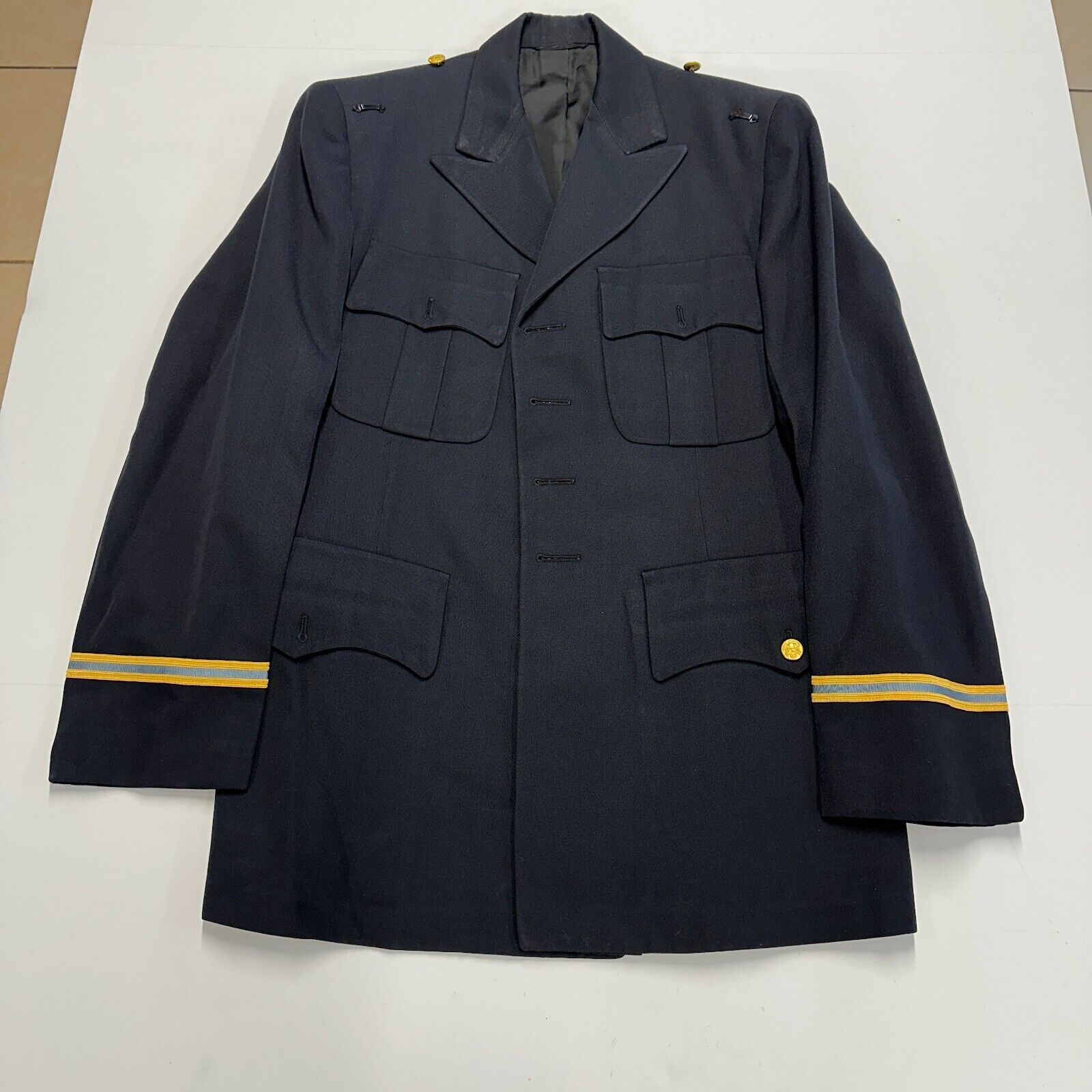Vintage U.S. Army Engineers Officer\'s Dress Uniform Coat 1961 Vietnam