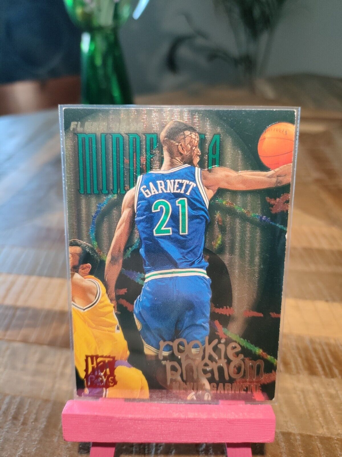 1995-96 Kevin Garnett Rookie Phenom NBA Fleer Card #490