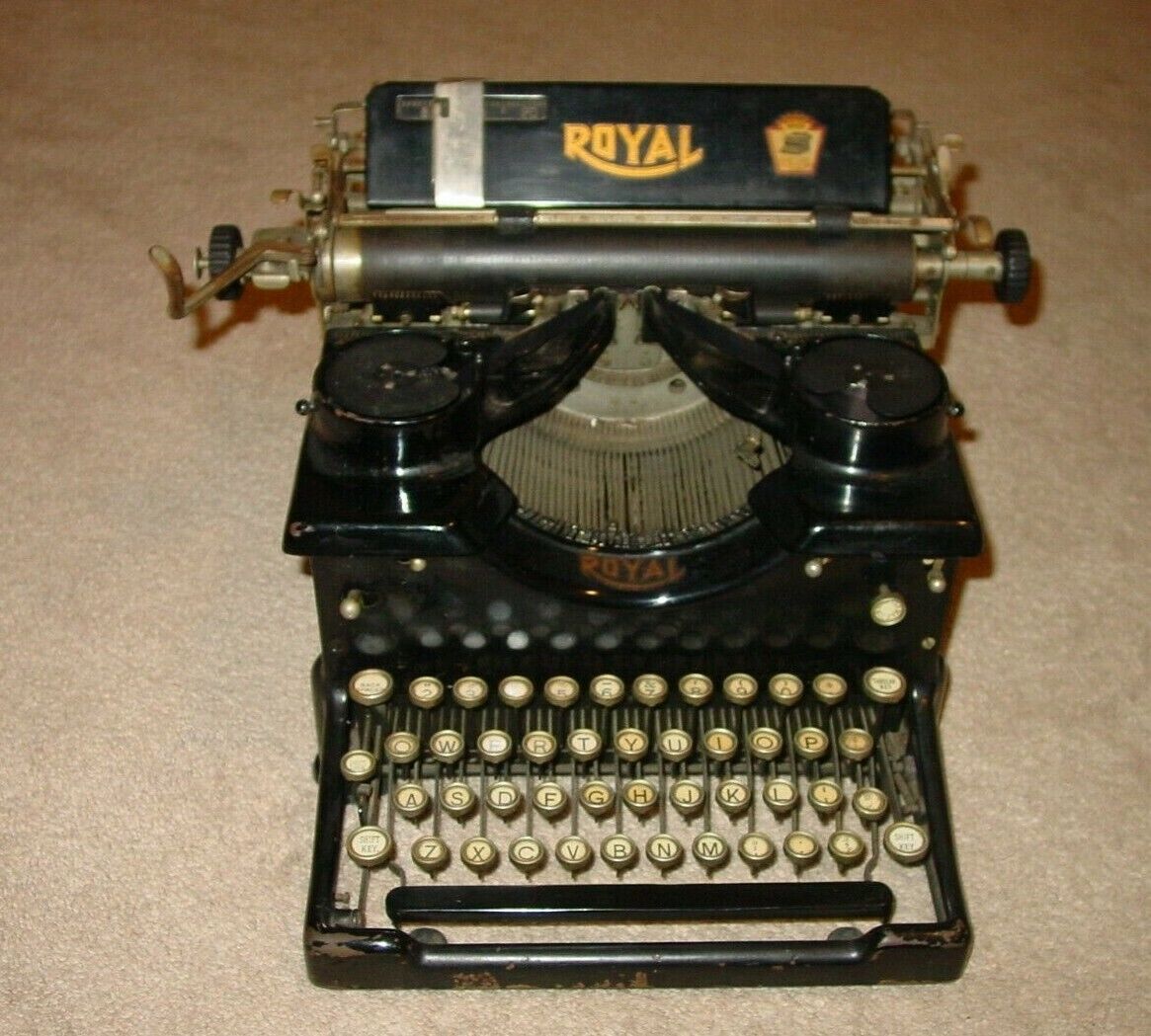 ANTIQUE 1915 ROYAL NO 10 TYPEWRITER 2ND VARIATION DOUBLE GLASS SIDES REGAL 