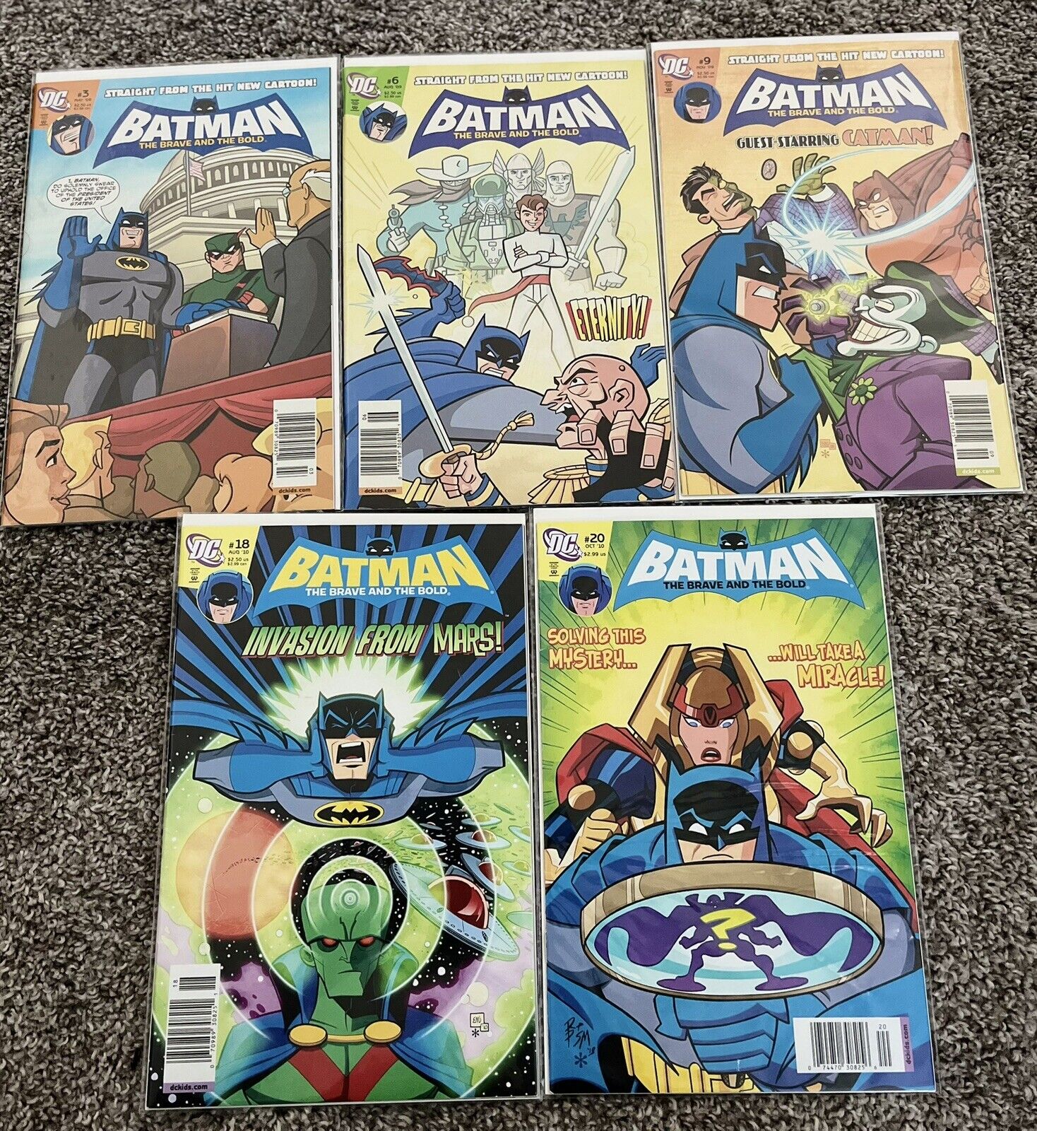 DC Batman The Brave and the Bold x5 Comic Bundle 2009/2010 w/ Protectors