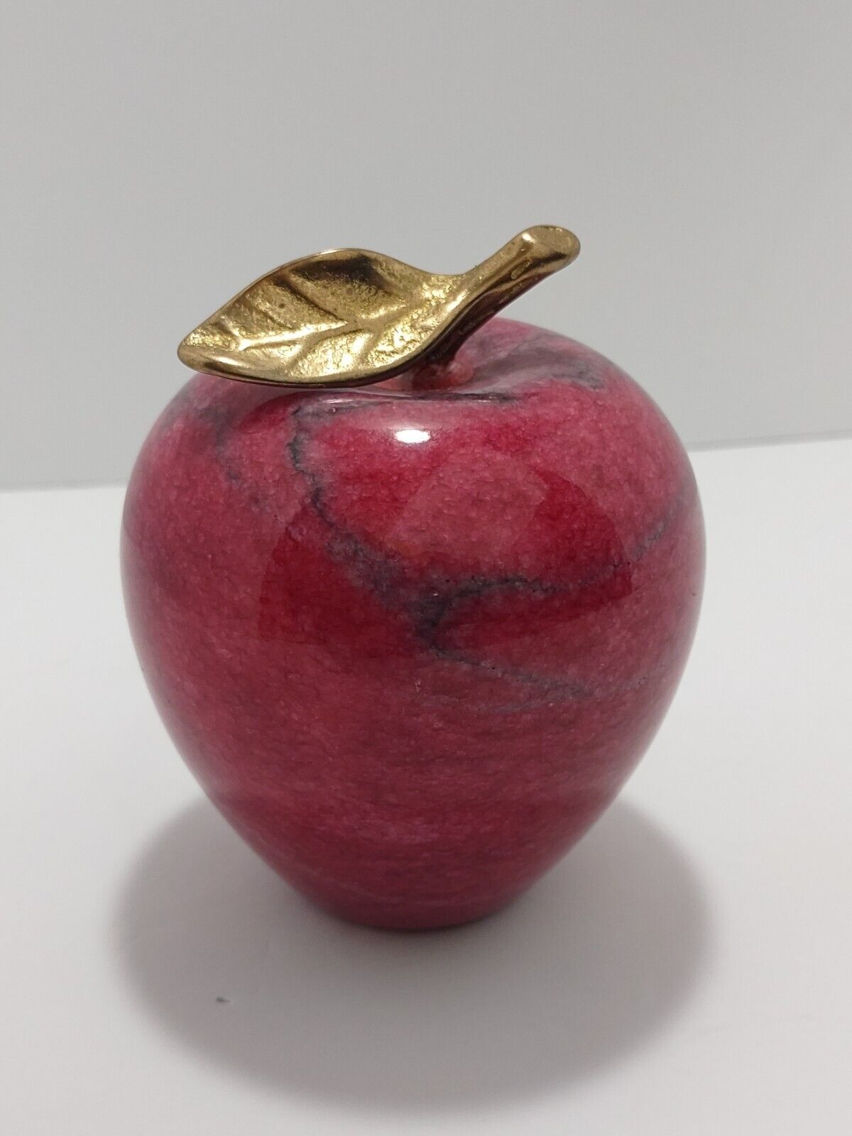 Red Polished Alabaster Marble Stone Apple w Brass Stem & Leaf Paperweight Decor