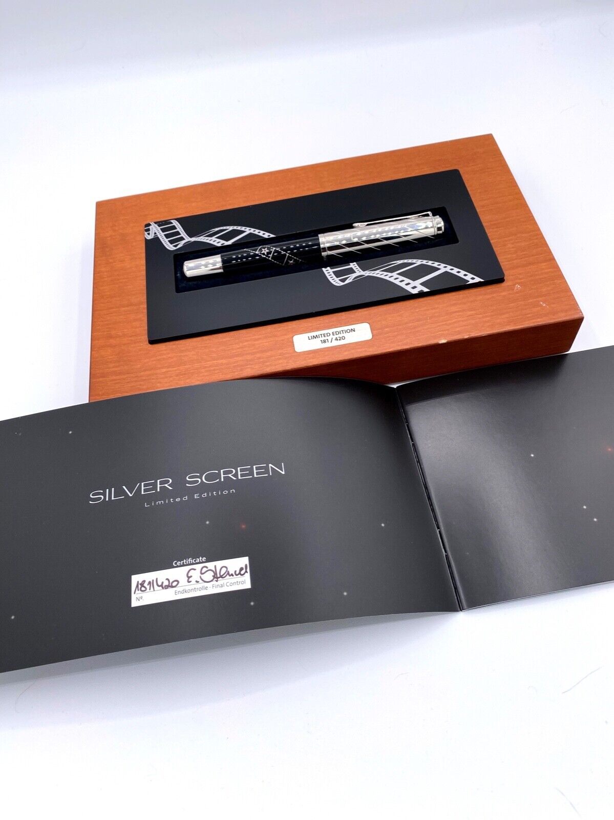 Pelikan Silver Screen  Fountain Pen Limited Edition  181/420 Fine Pt