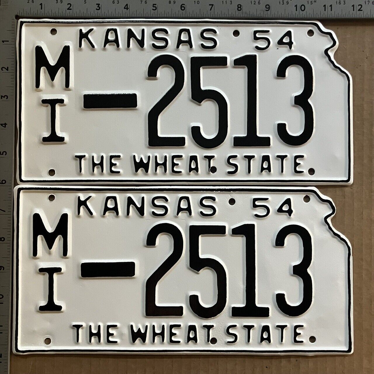 1954 Kansas license plate pair MI 2513 YOM DMV Miami County SO NICE 10690