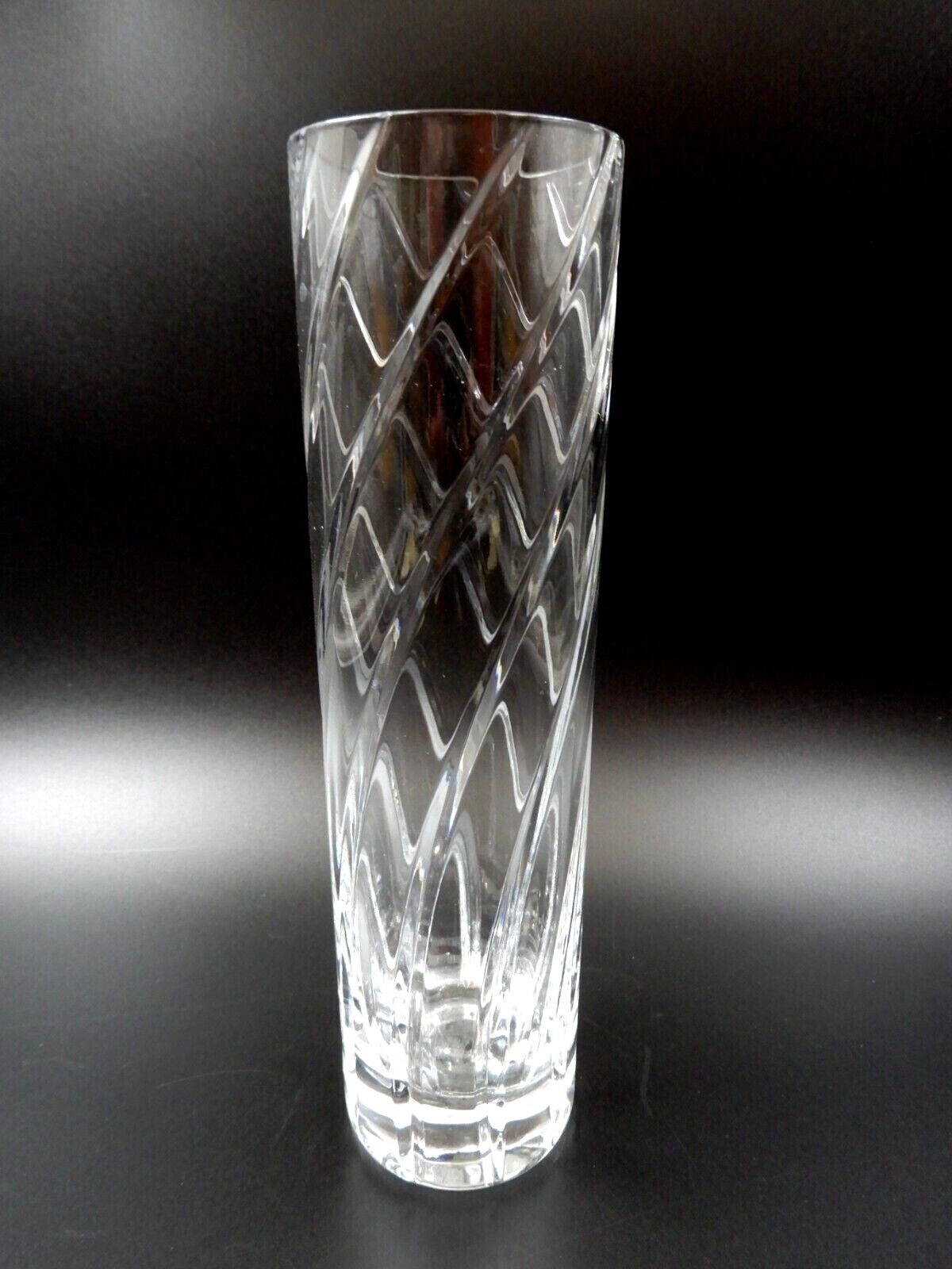 VINTAGE CRYSTAL REEDS SWIRL GLASS CYLINDER VASE BY TIFFANY & CO. NEW YORK CITY