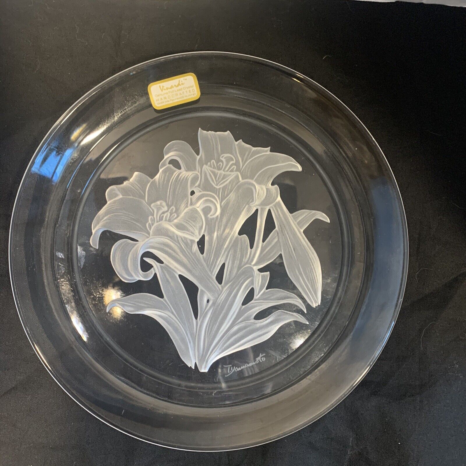 Vintage Signed Vinardi Crystal Japan Lily Lillies Pattern Intaglio Glass Plate