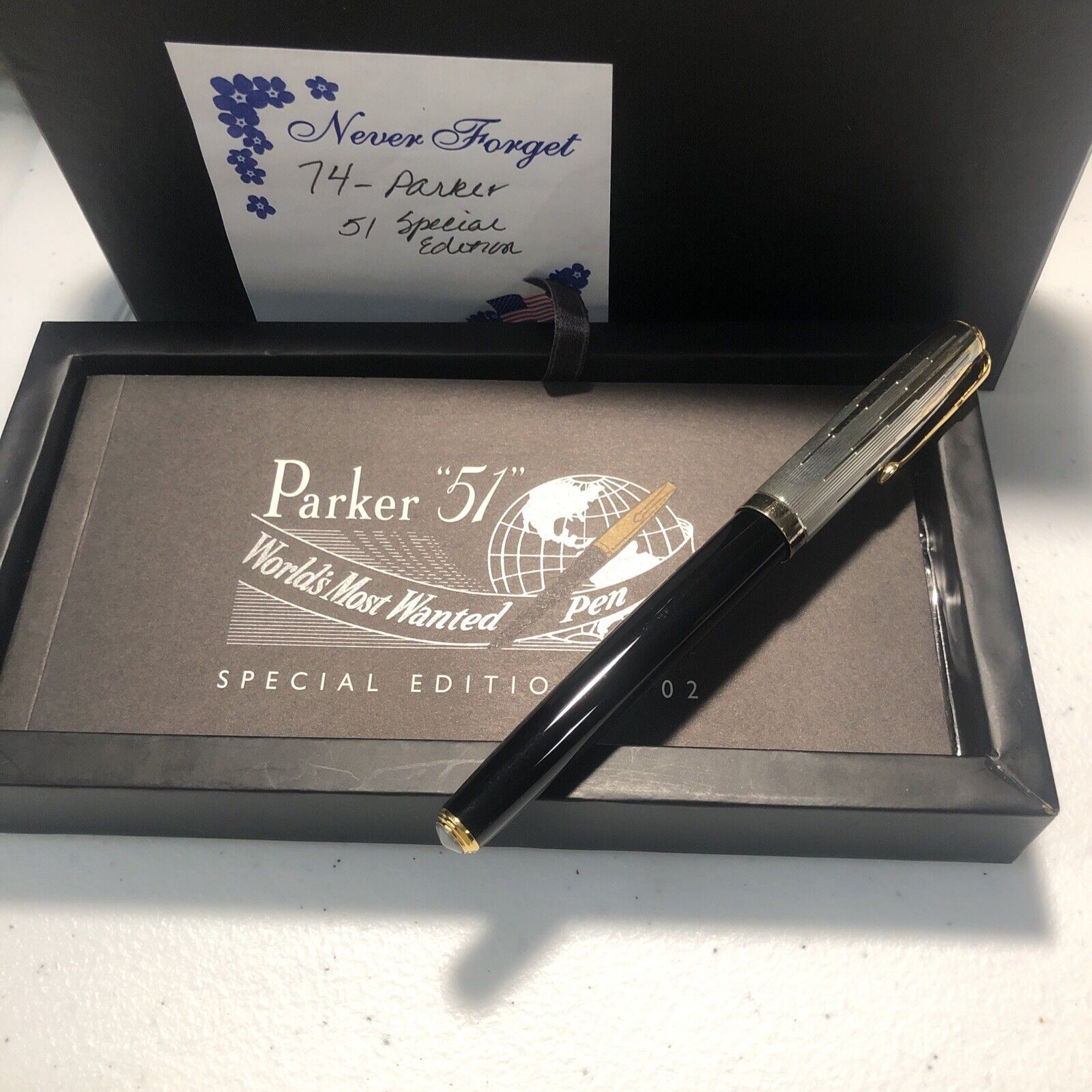 PARKER 2002 Parker 51 Black Special Edition Empire State Cap Fountain Pen