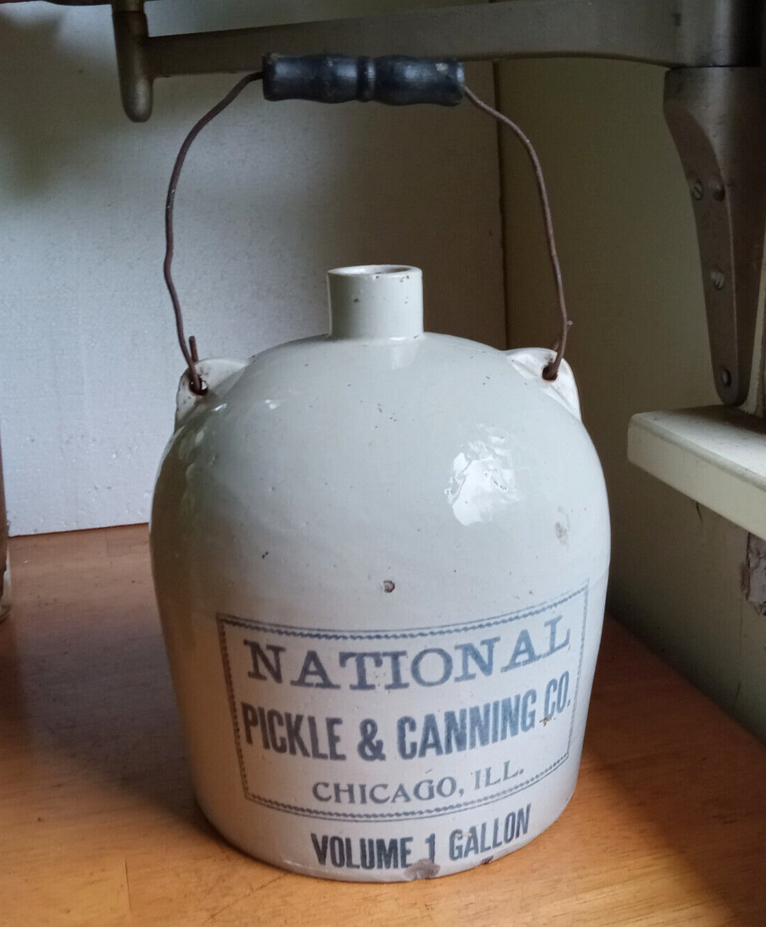 NATIONAL PICKLE & CANNING CO CHICAGO,ILL GALLON STONEWARE JUG WITH HANDLE 1890s
