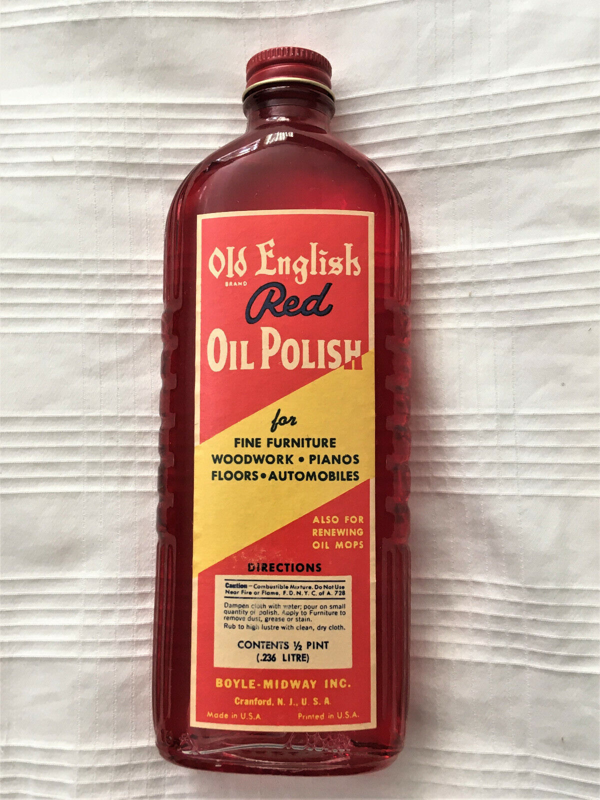 NEW Vintage OLD ENGLISH RED Oil Furniture Polish in 1940s Ribbed Glass Bottle