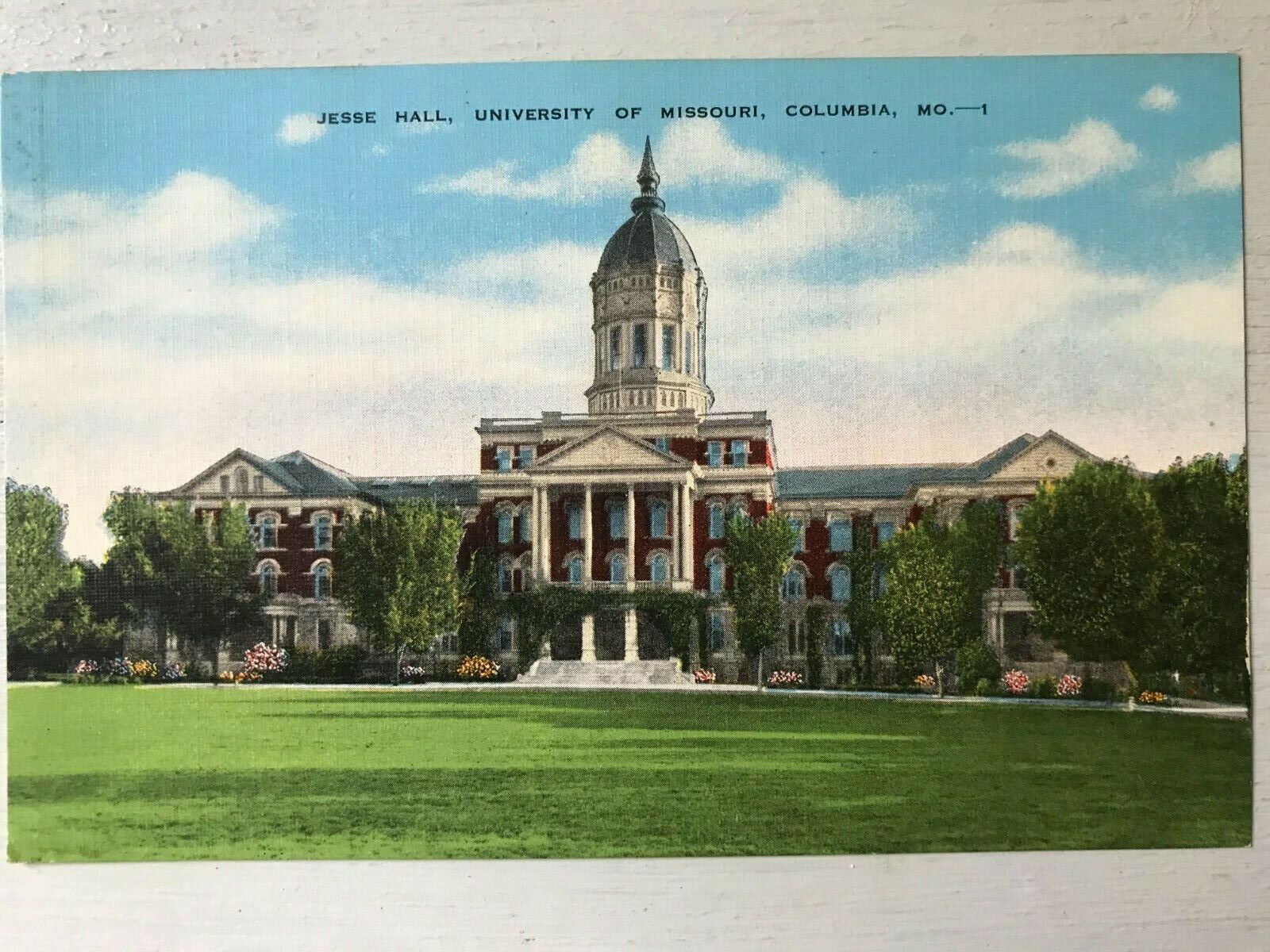 Vintage Postcard 1930-1945 Jesse Hall University, Columbia, Missouri (MO)