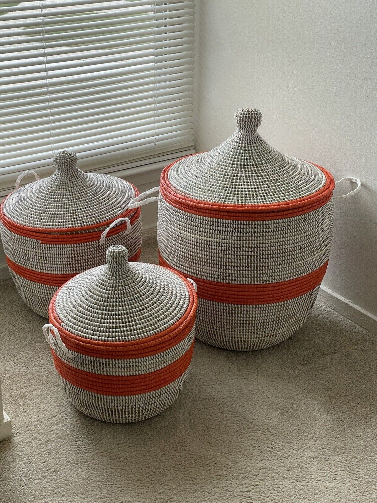 Set Of 3 L 29 M28 H15 large african basket with lid,storage, Orange,white