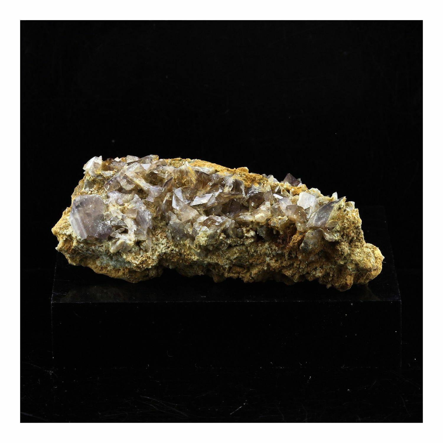 Axinite 102.5 Ct. La Balme D' Auris , Bourg D'Oisans , Isère , France