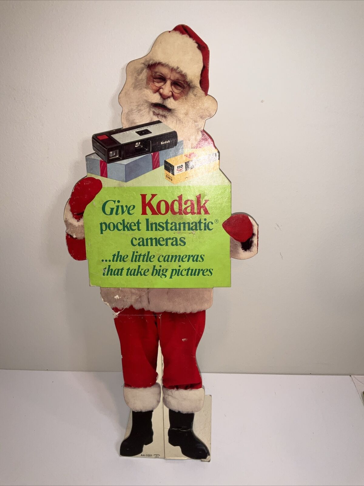 Vintage 1970’s Give KODAK Pocket Instamatic CAMERA  ADVERTISING Santa Claus