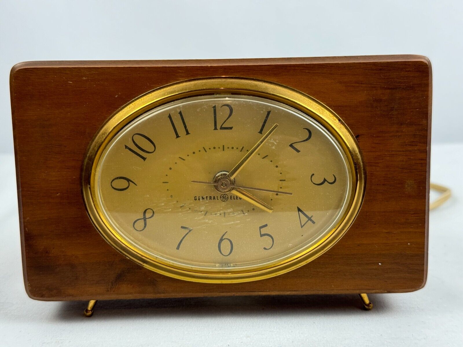 Vintage General Electric GE Alarm Clock Mode l7275A Solid Walnut Art Deco