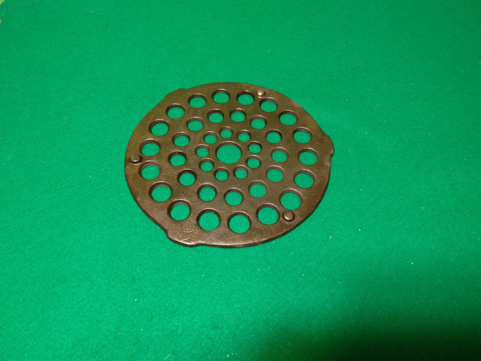 Vintage Cast Iron 8-9-10 Trivet. Perfect for your Wagner Ware Griswold or Lodge
