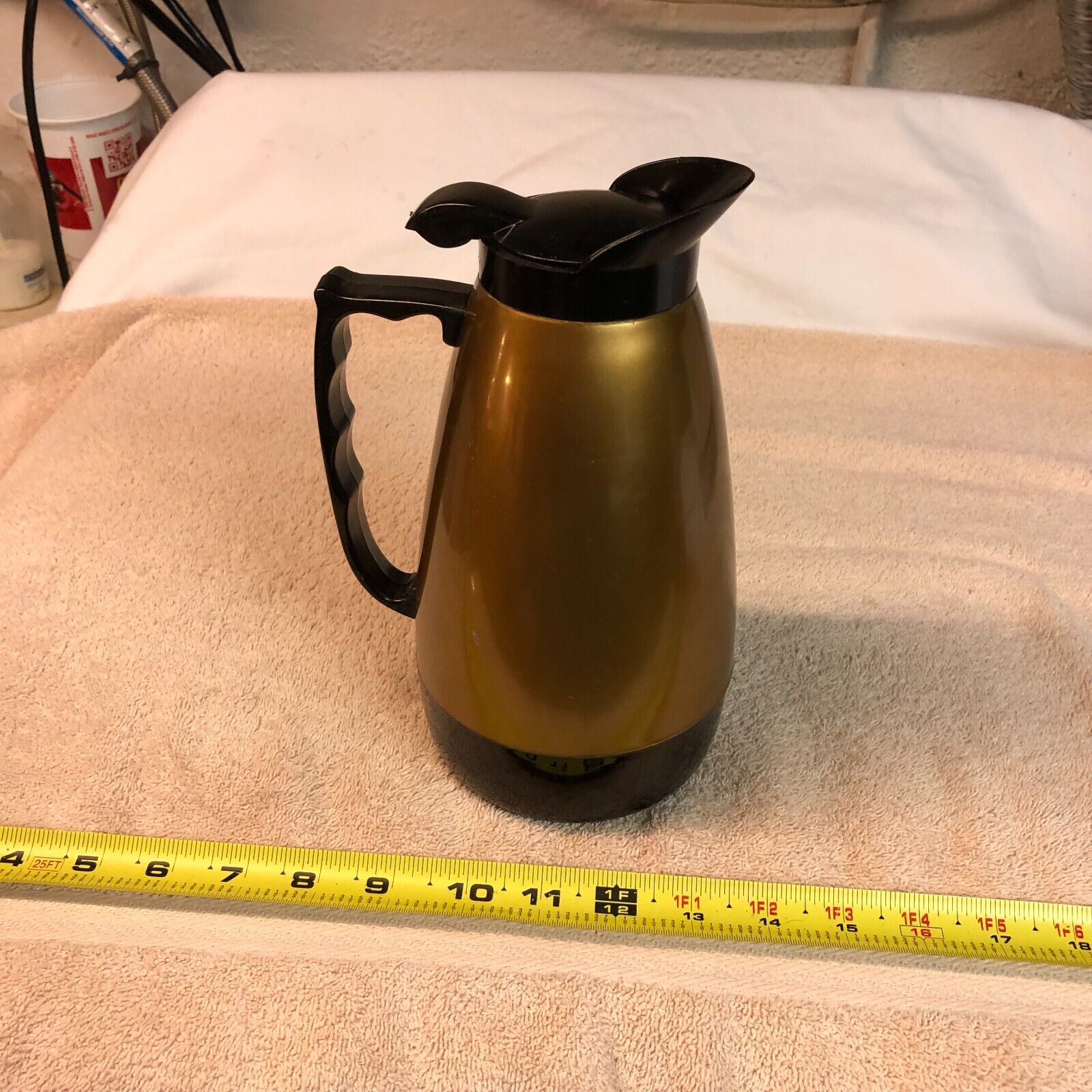 VINTAGE THERMO CARAFE INSULATED PITCHER - HOT / COLD