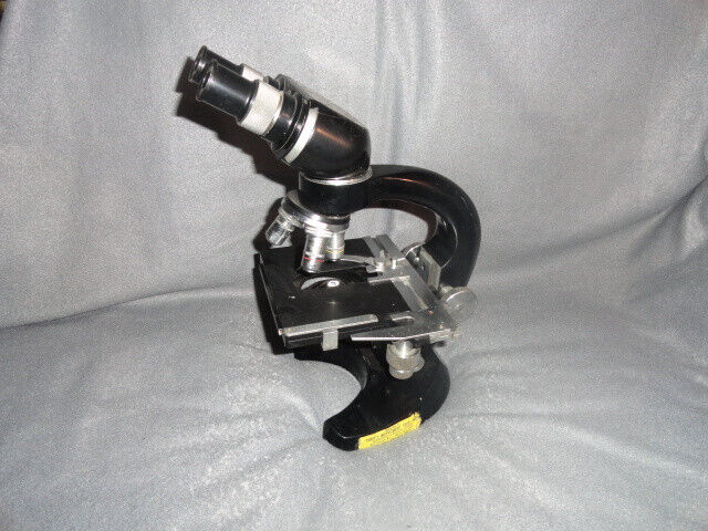 Wolfe Wetzlar NR1525 Microscope made in Germany