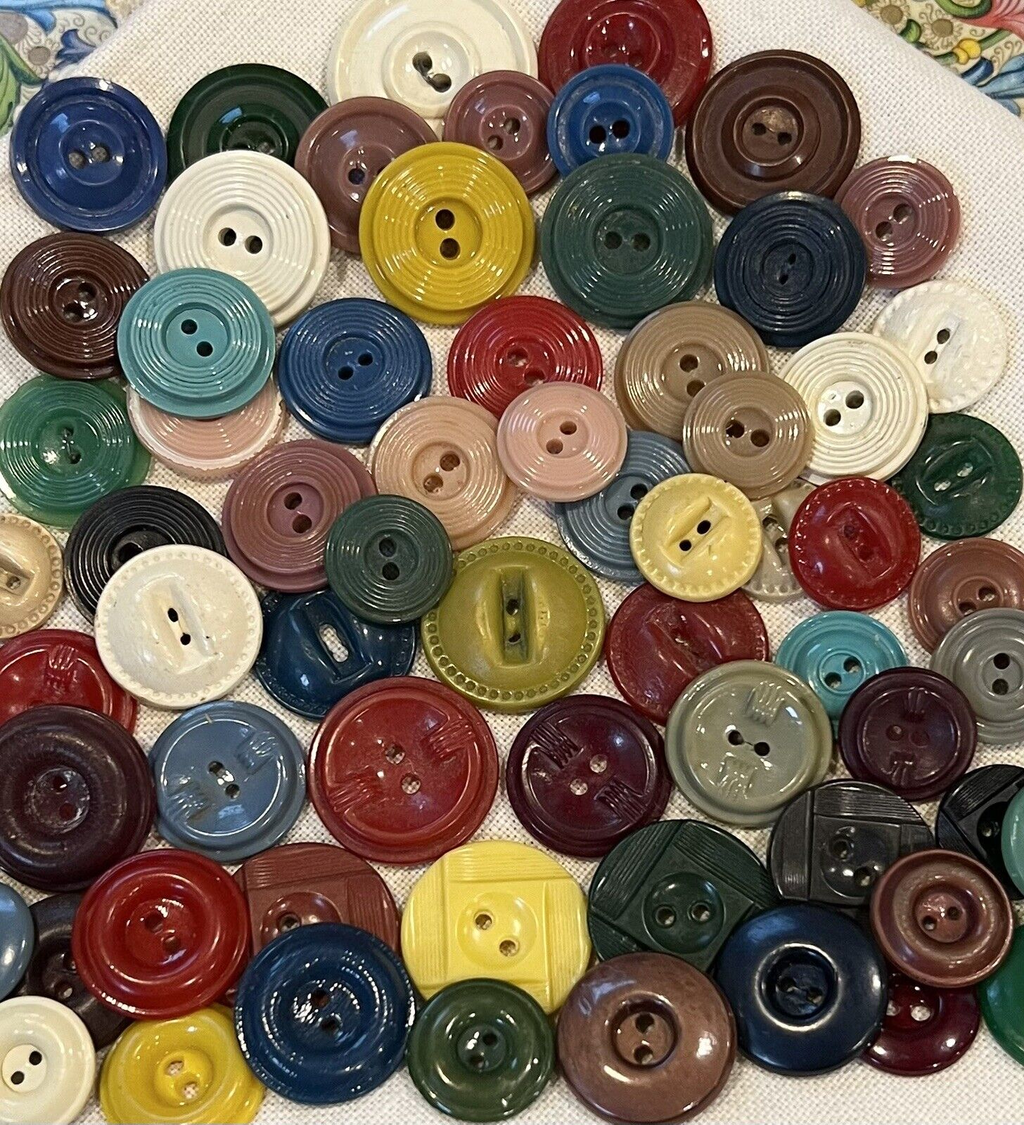 Vintage Old Colorful Celluloids Plastics 66 Buttons Lot Mixed Variety Sets