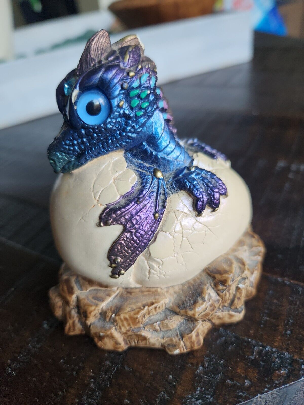 Windstone Editions Pena 1984 Hatching Peacock Empress Baby Dragon Egg Hatchling