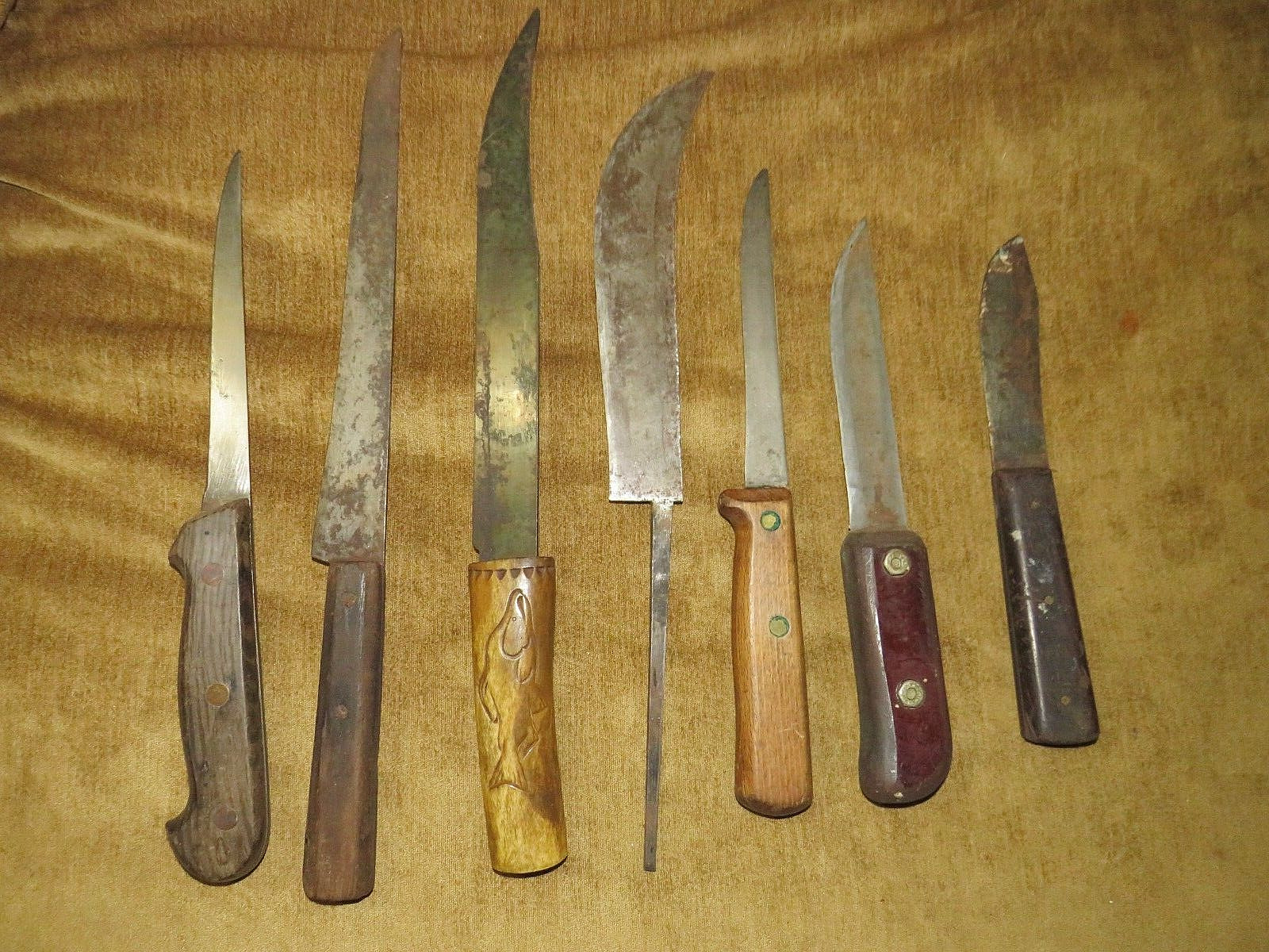 VINTAGE GROUP OF 7 DIFFERENT ESKIMO INUIT TRIBAL INDIAN FISHING & HUNTING KNIVES