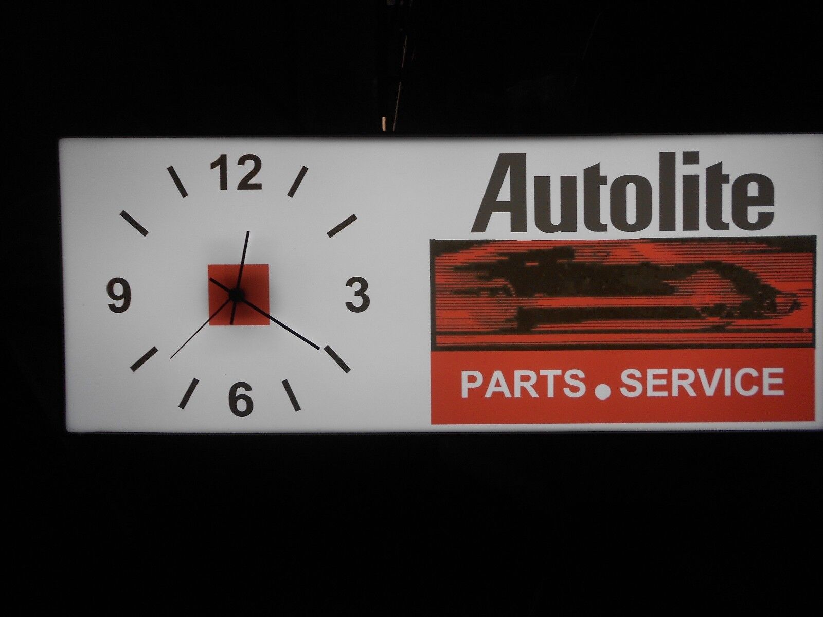 Autolite  Lighted Clock