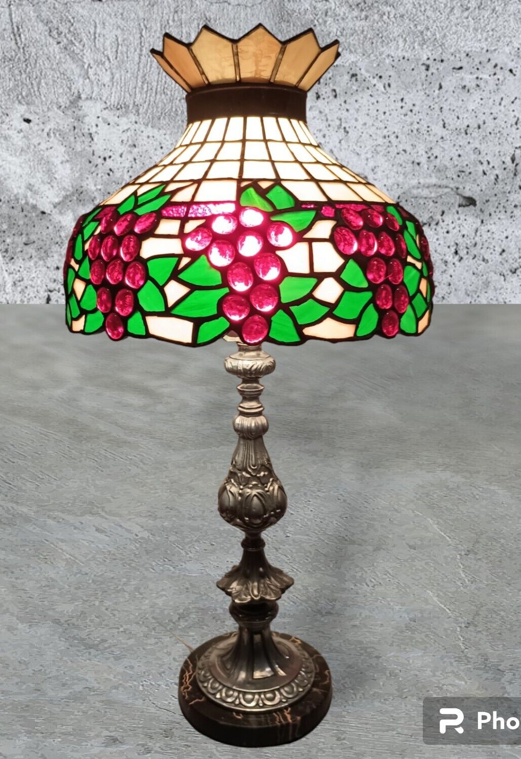 Tiffany Style Stained/Slag Glass Grapes & Leaves Art Deco Lamp Marble,  Silver