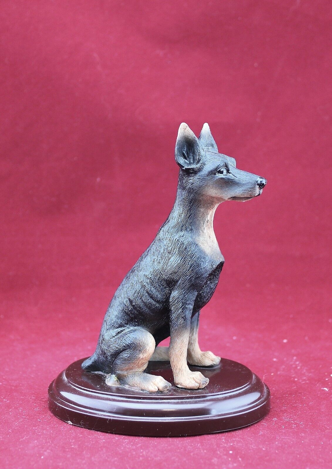 DOBERMAN PINSCHER DOG Figurine Statue Hand Painted Plastic Gift Pet 