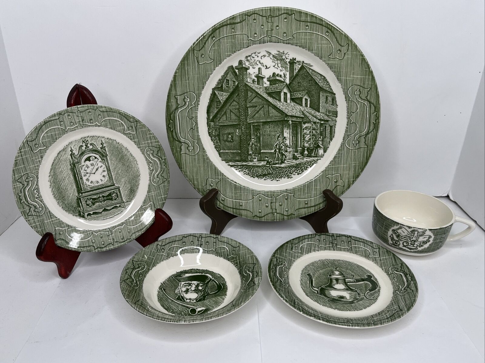 VTG 1950’s THE OLD CURIOSITY SHOP Green Dinnerware 5pc Place Setting Royal China