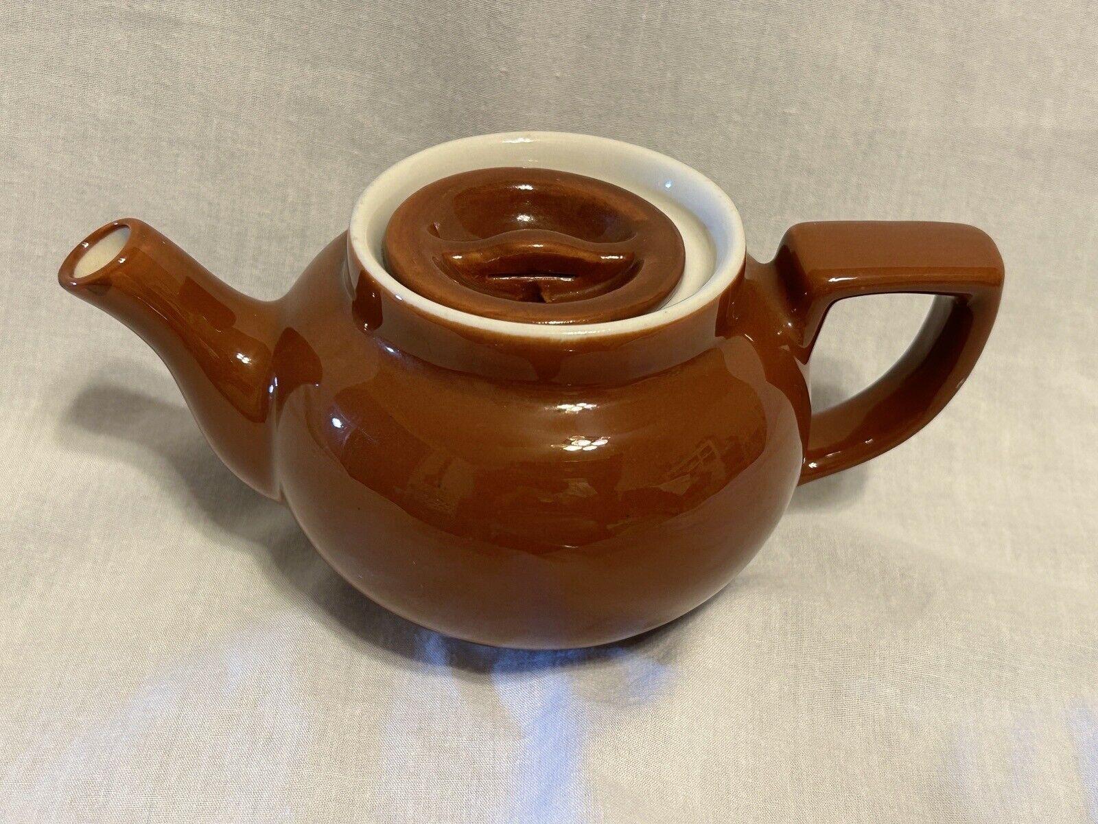 Vintage MCM  Shenango China Restaurant Ware Tea For One Brown Teapot With Lid