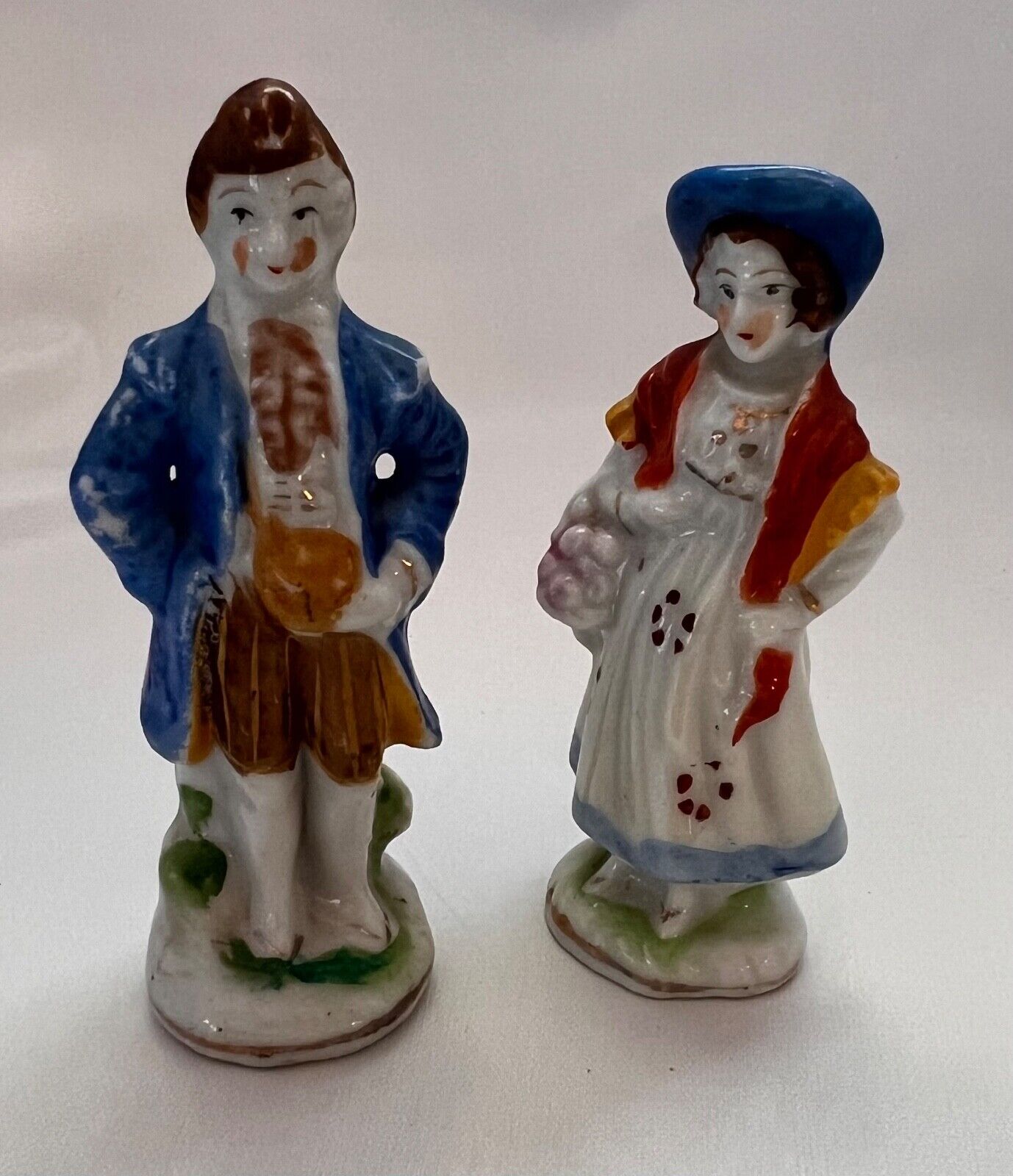 Vintage 1940s Porcelain Colonial Couple Figurine Statue - Made In Japan