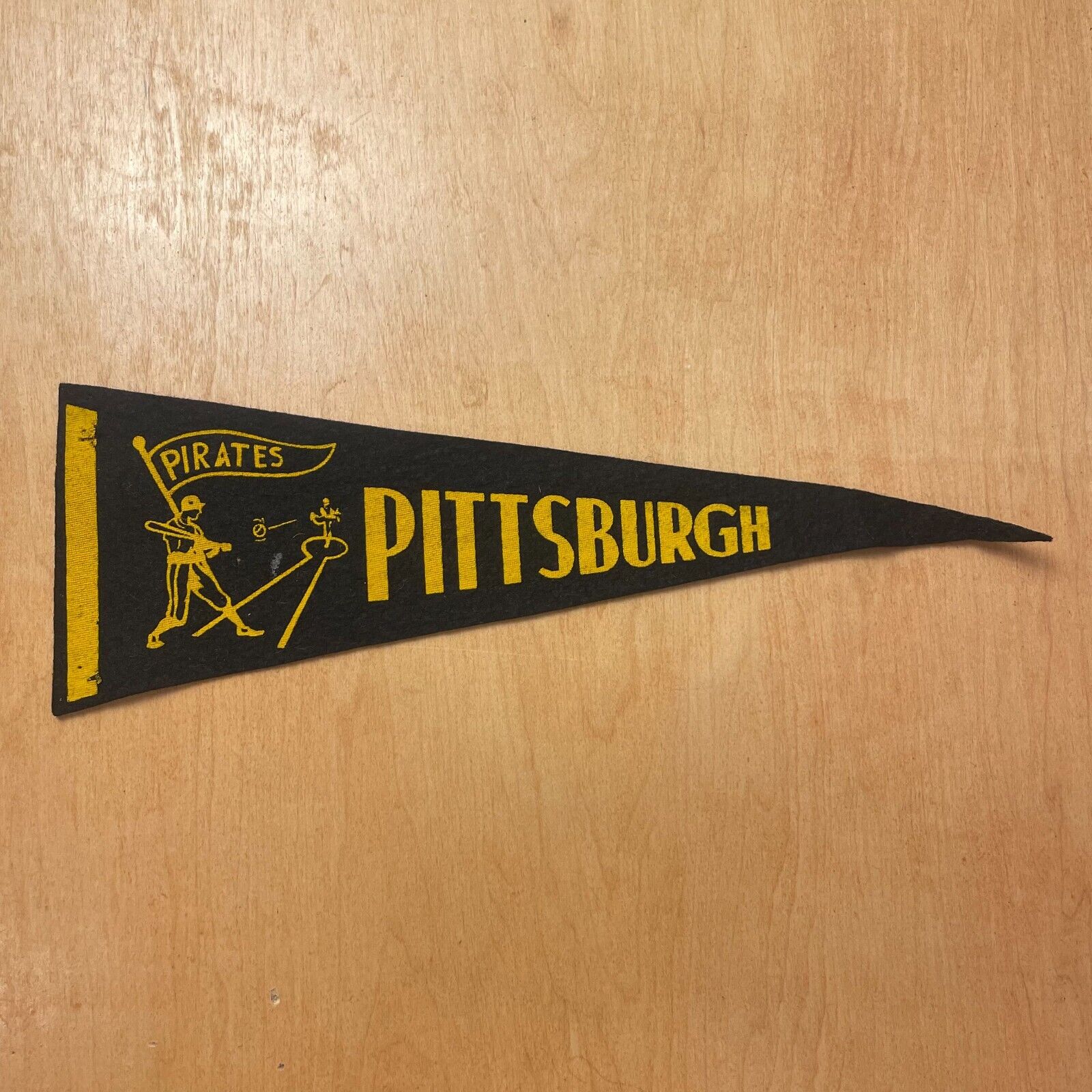 Vintage 1950s Pittsburgh Pirates Baseball 5x15 Felt Pennant Flag