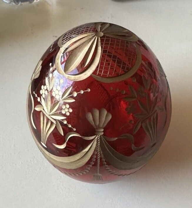 Vintage Russia St. Petersburg Imperial style carved crystal egg in red - pretty