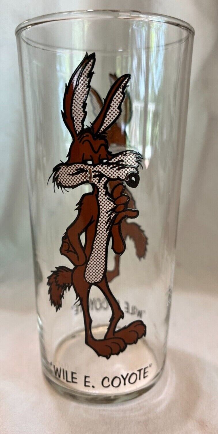 1973 Pepsi Collector Series Looney Tunes Warner Bros Wile E. Coyote Glass