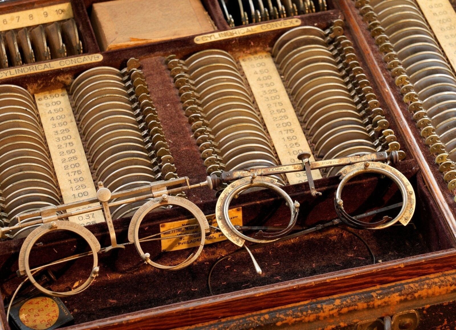 Antique Traveling Optometrists kit